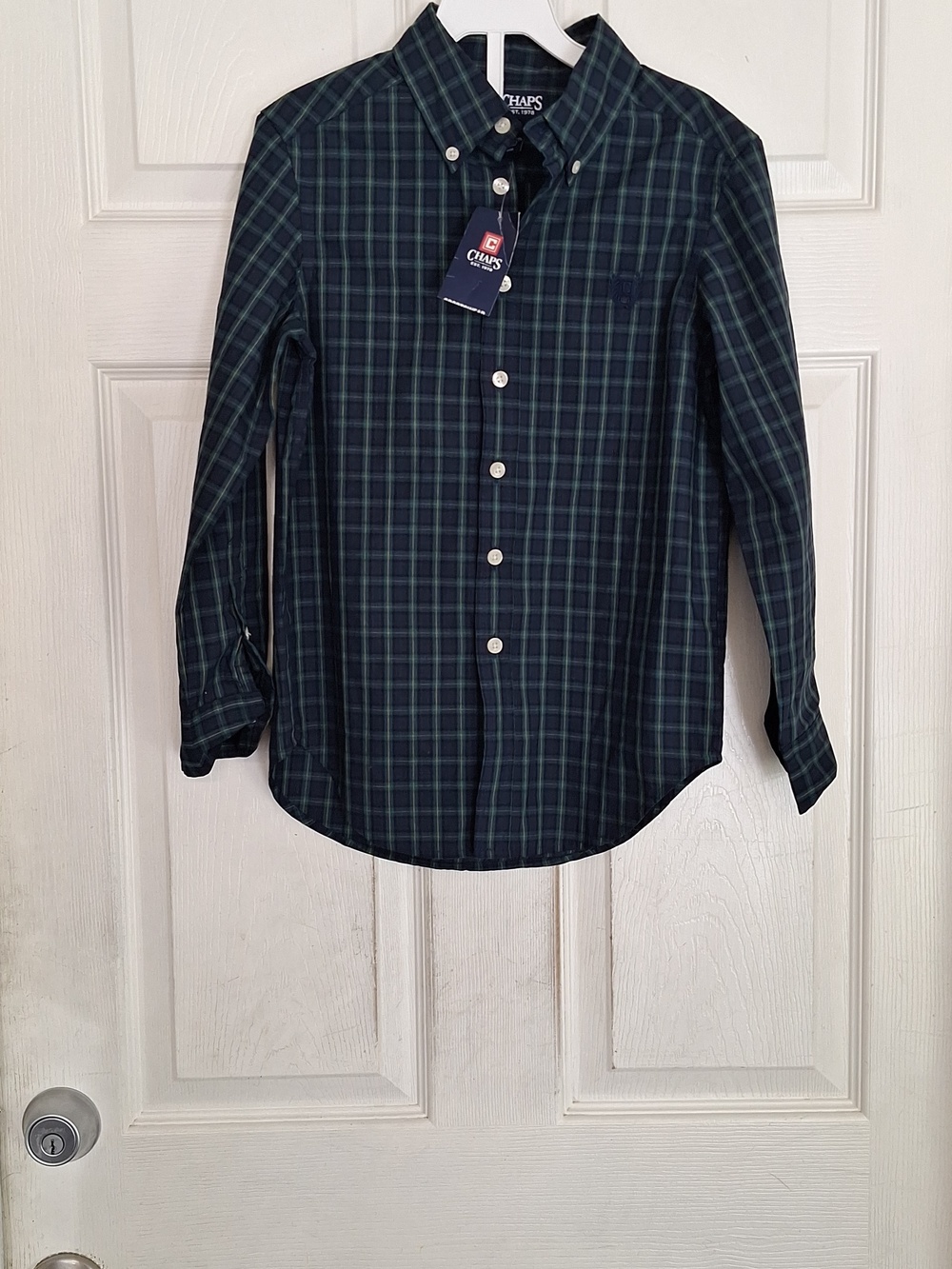 Chaps Boys shirt, size 8 Plaid Long Sleeve Button Front